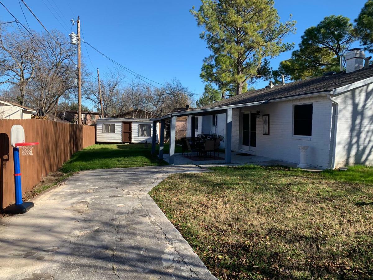 Oasis Near Dfw Airport With Mediterranean Setting Irving Extérieur photo