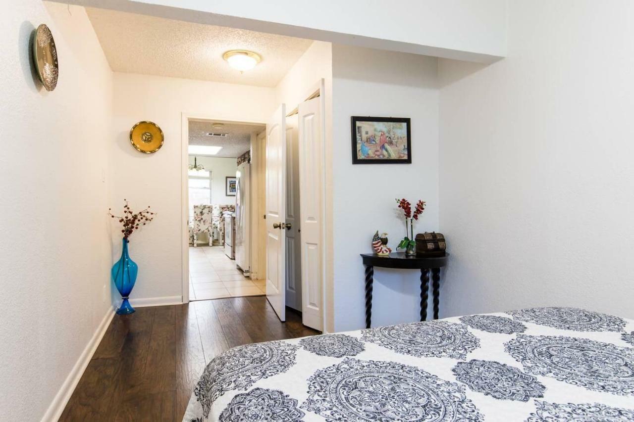 Oasis Near Dfw Airport With Mediterranean Setting Irving Extérieur photo