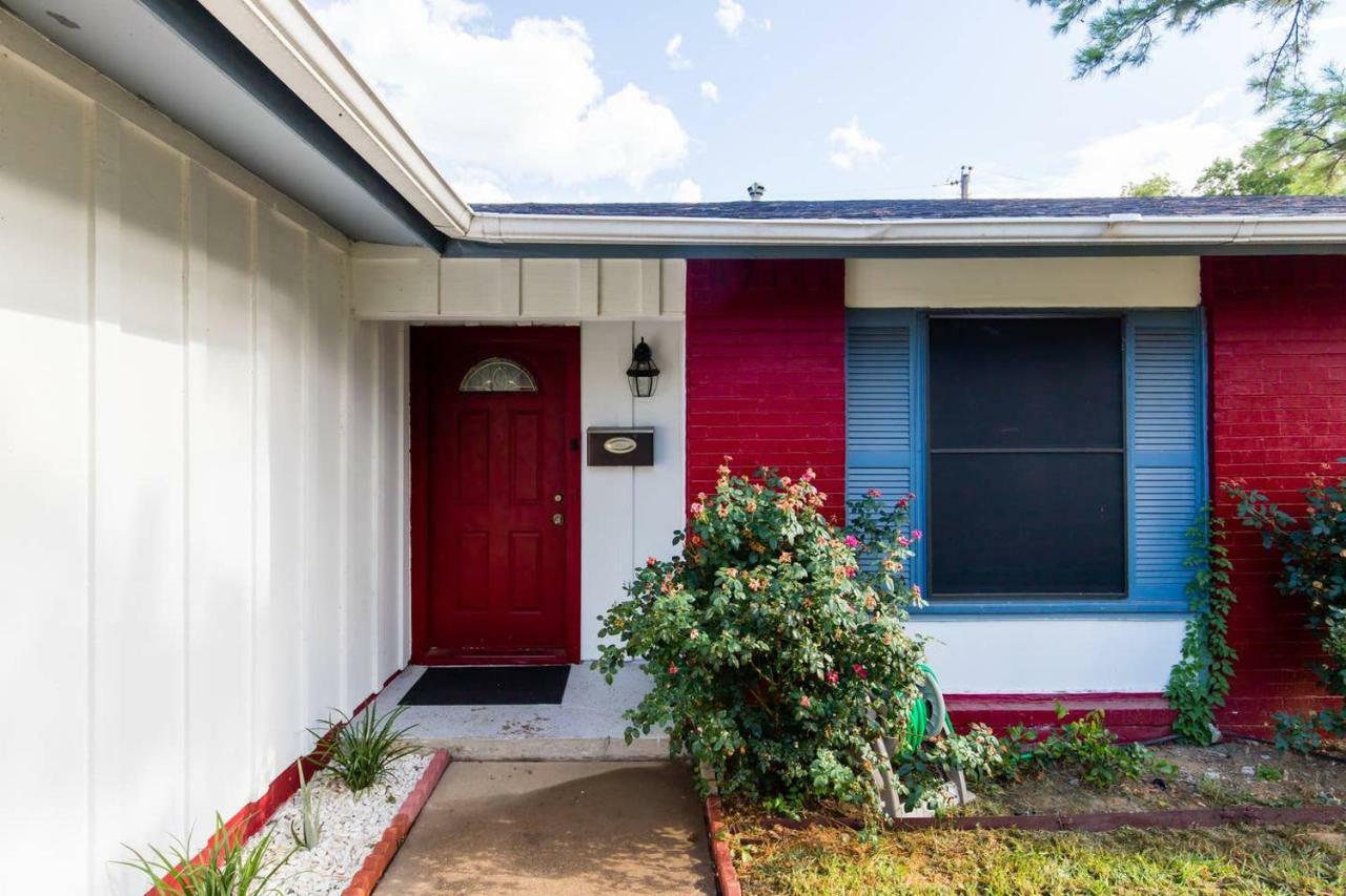 Oasis Near Dfw Airport With Mediterranean Setting Irving Extérieur photo
