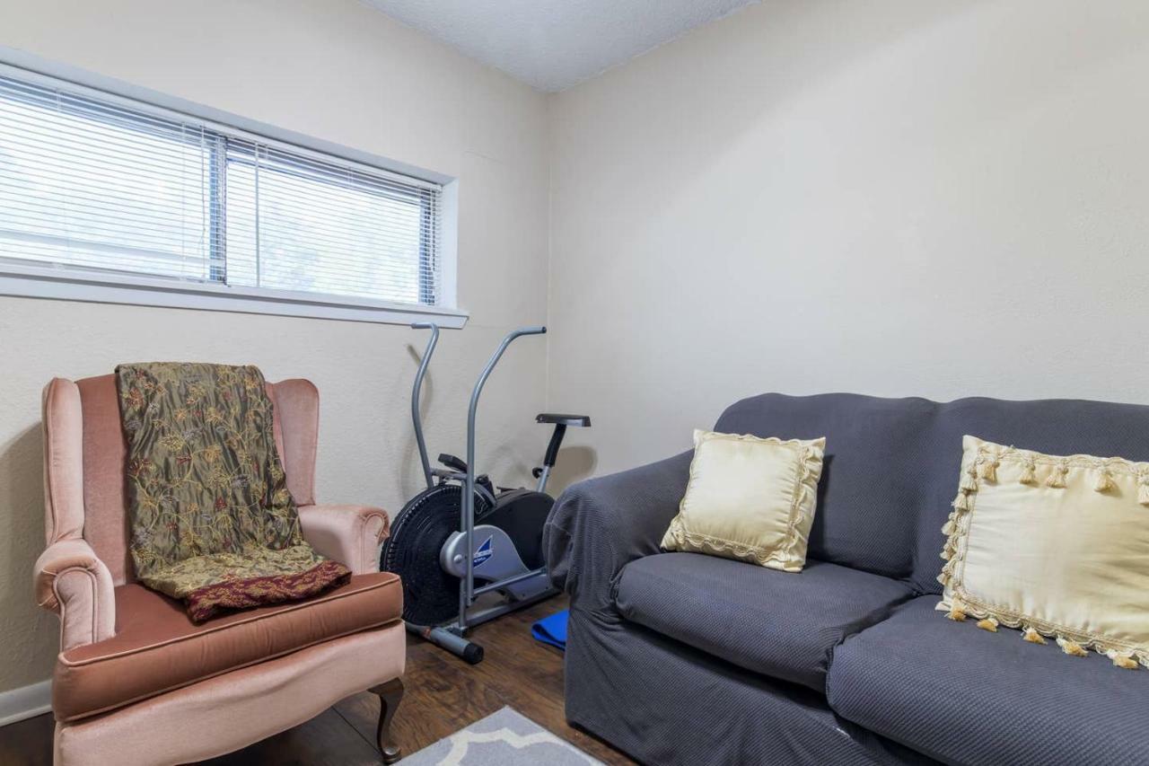 Oasis Near Dfw Airport With Mediterranean Setting Irving Extérieur photo