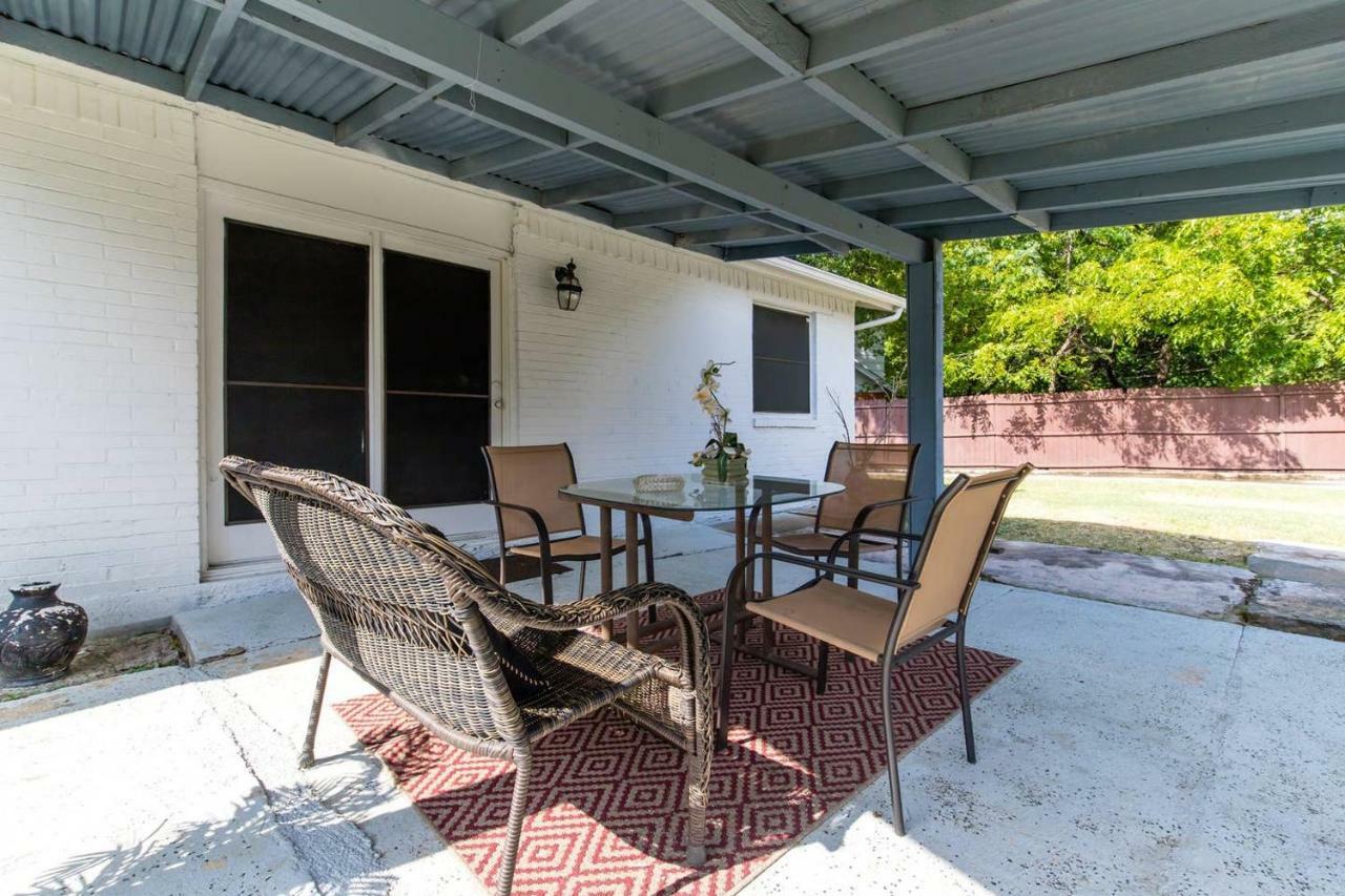 Oasis Near Dfw Airport With Mediterranean Setting Irving Extérieur photo